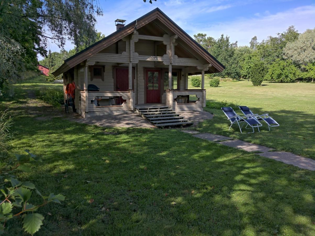 Paeivaekulma Villa Naantali Exterior photo